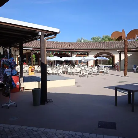 Mobile - Camping Paradiso- Including Airco -zona Gialla 016 * Βιαρέτζιο